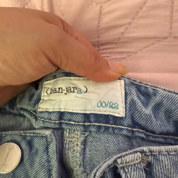 Embroidered Floral Straight Leg Jeans - Picture 5 of 7